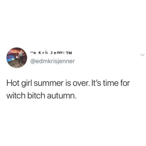 fatbodypolitics:FAT GIRL FALL!!!!