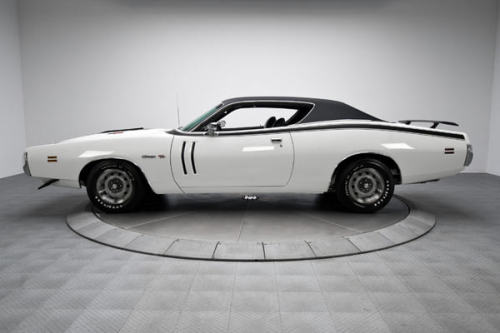 jacdurac:   1971 Dodge Charger RT 440/385 HP SixPack  