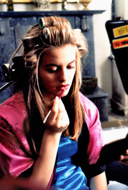 Vintagesalt:  Alicia Silverstone On The Set Of Clueless (1995)