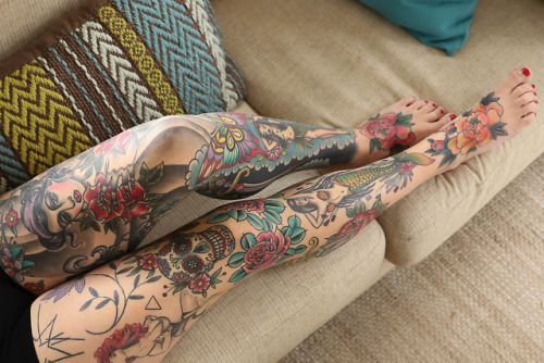 therealcarriecapri: Tattooed Legs and Feet @therealcarriecapri Follow my new blog @therealcarriecapr
