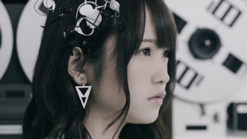 eriol125:  川栄李奈　＠　Party is over MV