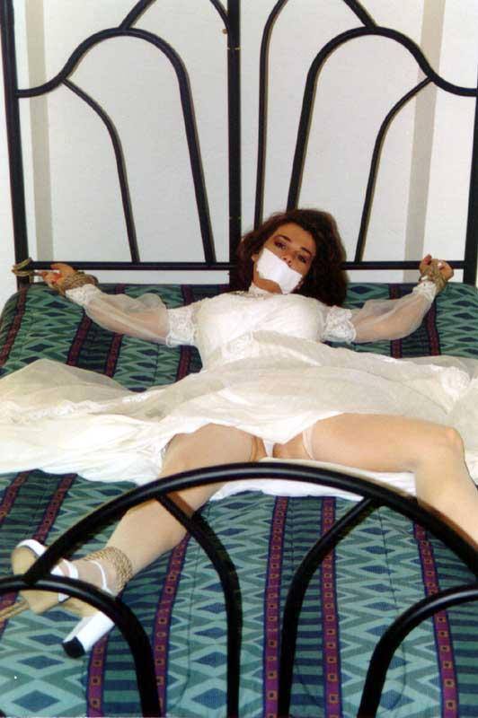 There's Nothing Hotter than a Gagged Woman!!