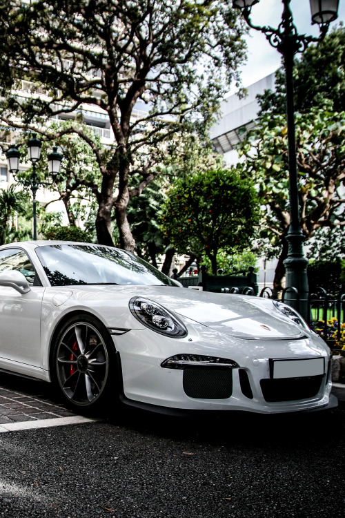 adornstudio:  911 GT3 | Photographer