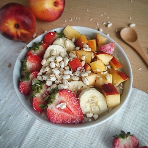 Banana porridge with ,puffed rice and desiccated coconut.  Just had a workout this morning to sweat 