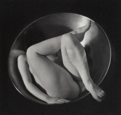 zzzze:  Ruth Bernhard, In The Circle, 1934