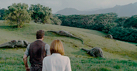 spidermsns: That thing out there … That is no dinosaur. 