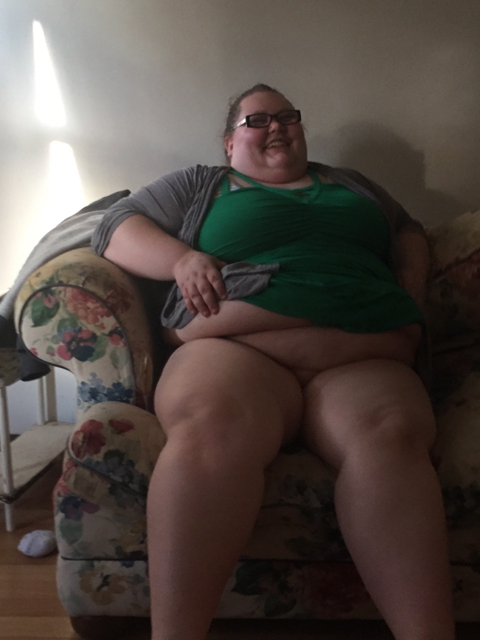 bigxgirlsxlovexsex:  Green pt 2