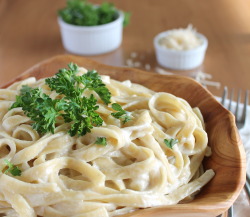 findvegan:  Vegan Fettuccine Alfredo Revisited for Earth Day!