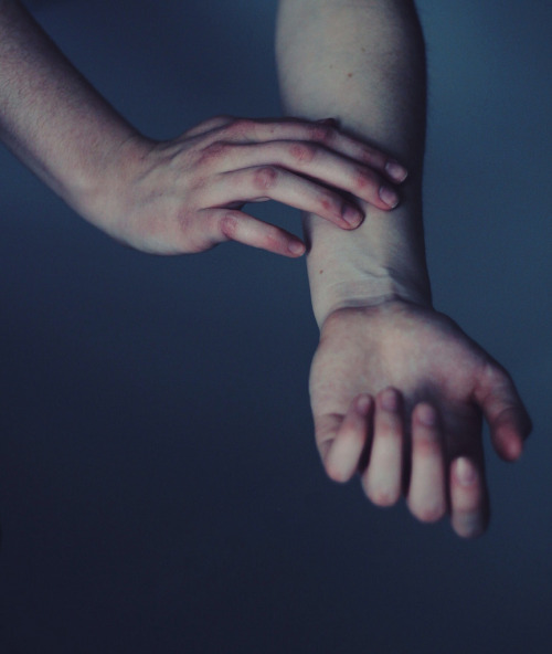 eikadan:  Pulse© Chloe Brover (Click here for more posts like this) 