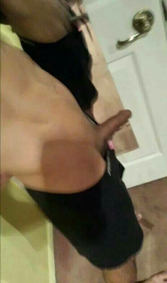 prissychrys:  Manny just sent me these pixxx 