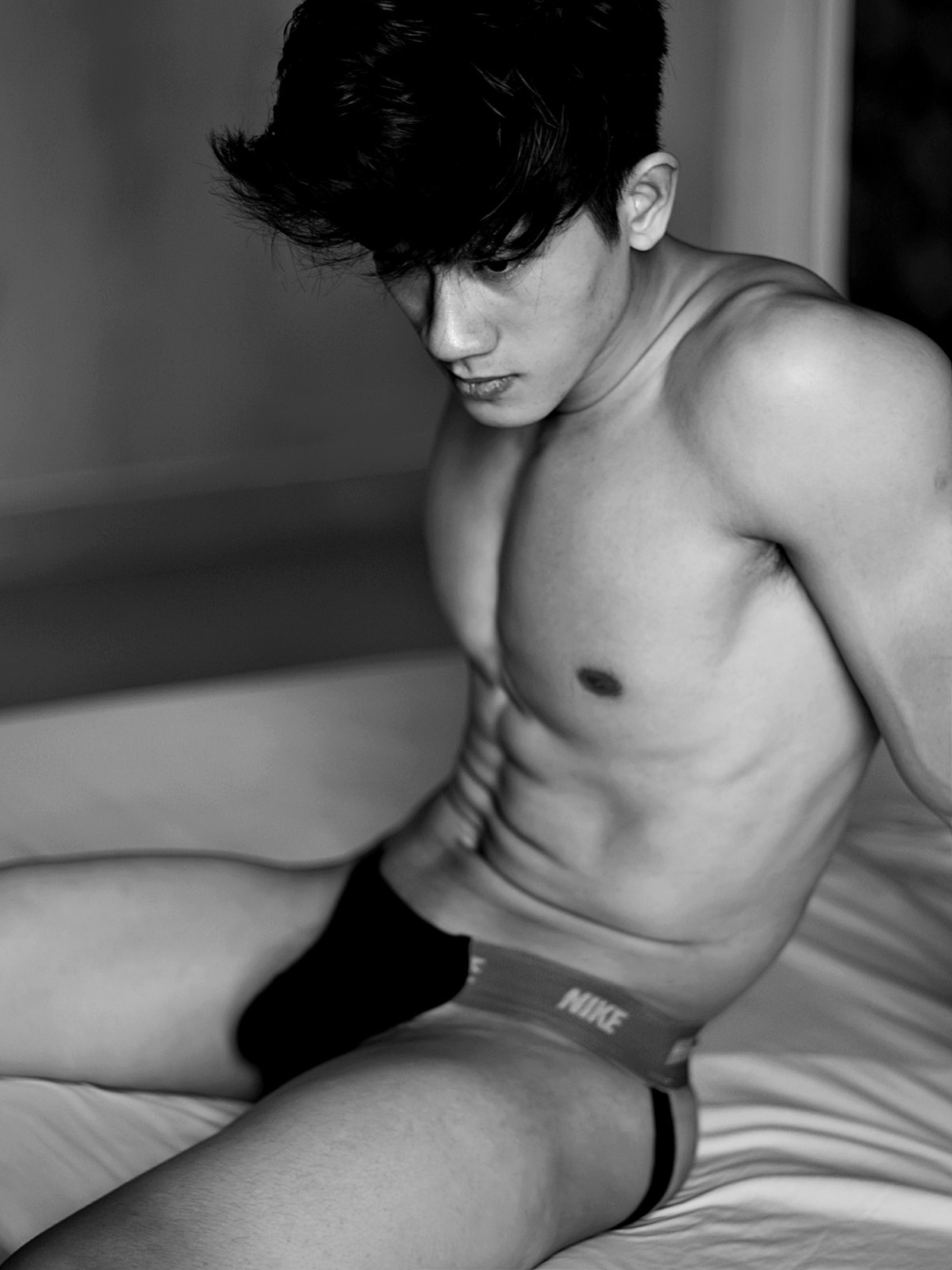 chinkoheartschinko:  Le Trung Luc by Duc Noise 