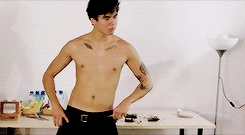 calumxhoood:   shirtless calum  requested by anonymous   