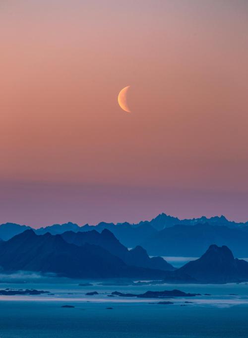 Moonrise over Lofoten, Norway [ 1650x2250] [OC] - Author: jetclarke on reddit