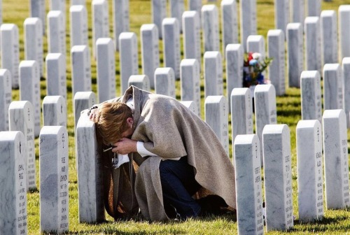 freetheshit-outofyou: southernsideofme: RIP to all the Men and Women who gave their lives for us to 