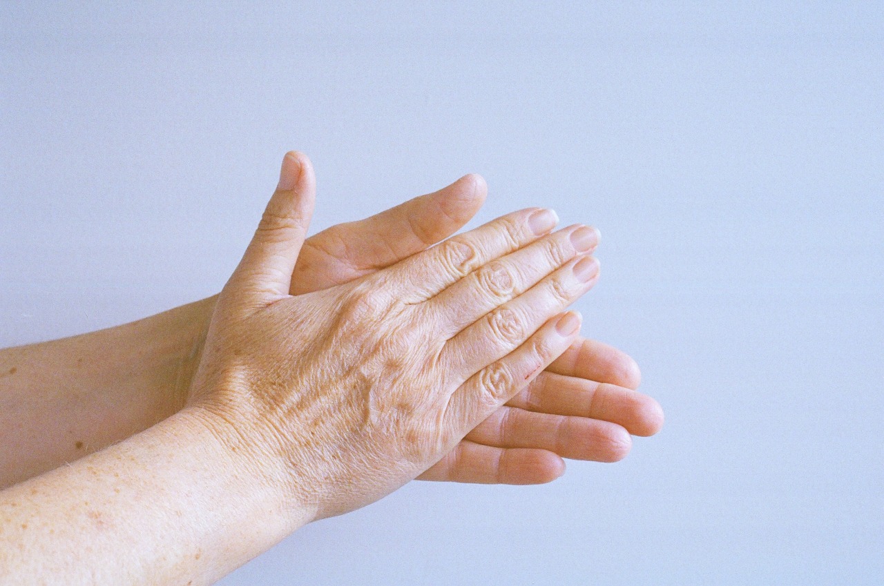 bianca-rocca:  hands 