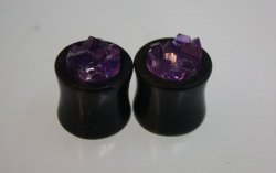 plugporn:  Ebony with Amethyst by Alternative