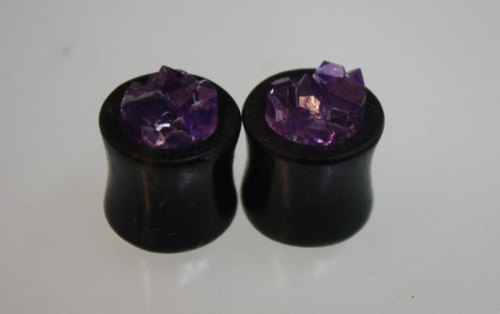 plugporn:  Ebony with Amethyst by Alternative Earth Organics