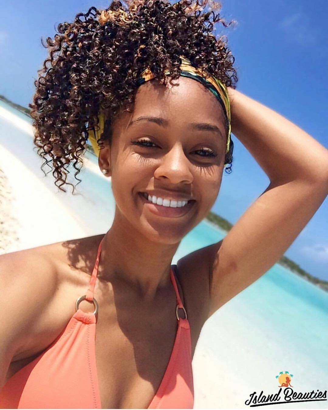 jaiking:  islandbeauties2:  Island Beauty: @zei_nyad Country/Heritage: #Bahamas 🇧🇸