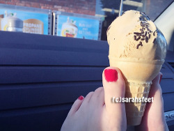 sarahsfeet:  Ahhh, here’s a throwback to warmer days! Who would want to lick ice cream off my wiggling toes and arches soles? 💕http://www.sarahsfeet.comClick here for my wishlist and to spoil me!