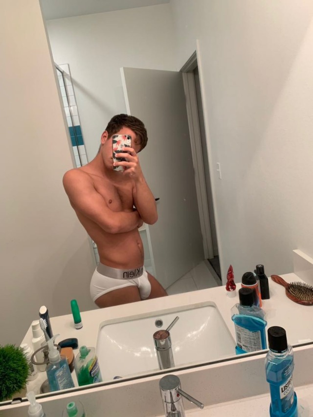 rockinpaco-deactivated20210125:Sorry to be a thot for a hot minute but so happy with these new underwear someone bought me 🤧