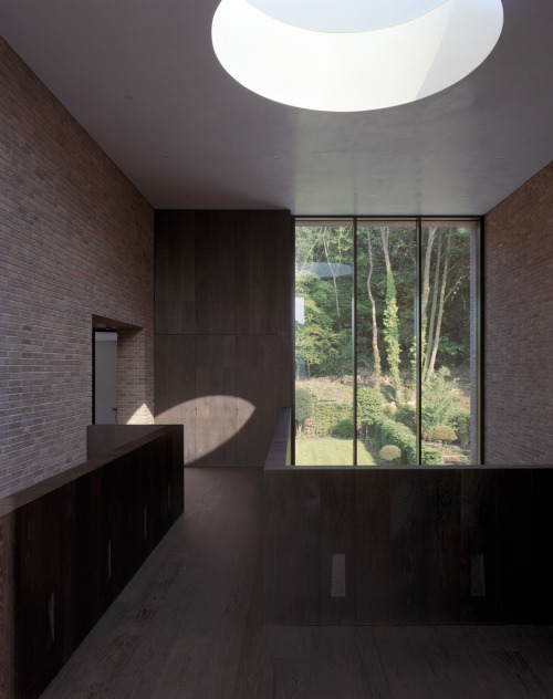 remash: highgate house ~ carmody groarke | hélène binet phototrapher