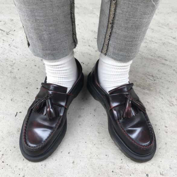 DR. MARTENS — Slick and polished. The classic Adrian