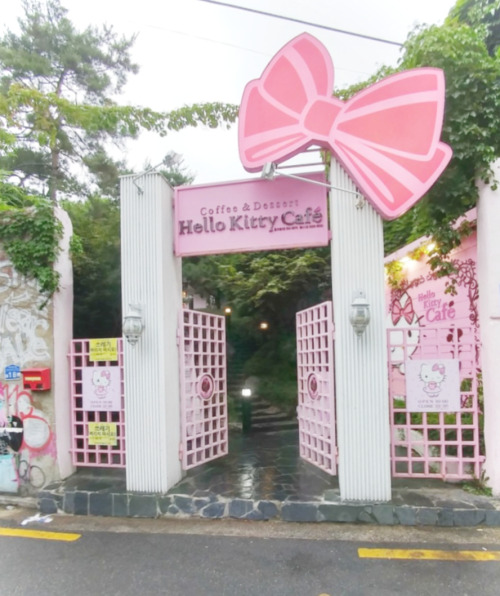 Hello Kitty Cafe In Hongdae