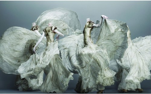 expertfieldmouse:Alexander McQueen (Savage Beauty exhibit)x x x x x