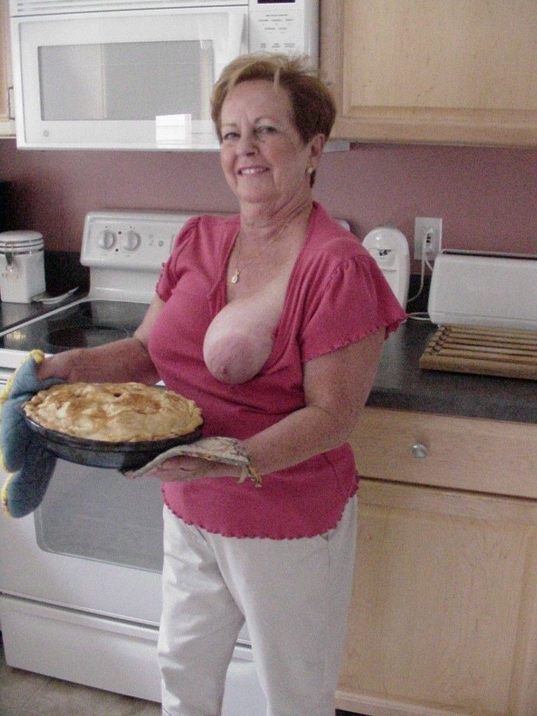 Queen Mature Porn