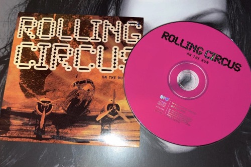 fellow fan Stephen Jarve has shared photos of the Rolling Circus - On The Run CD single. released in