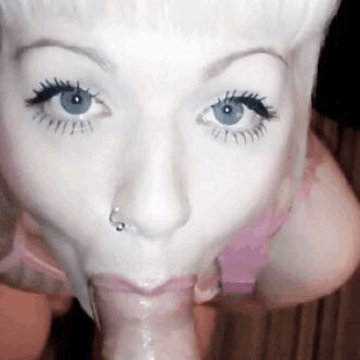 bunnyspears:  brat-grrl2:  i should do a promo offer: smile guaranteed w/ blowjob
