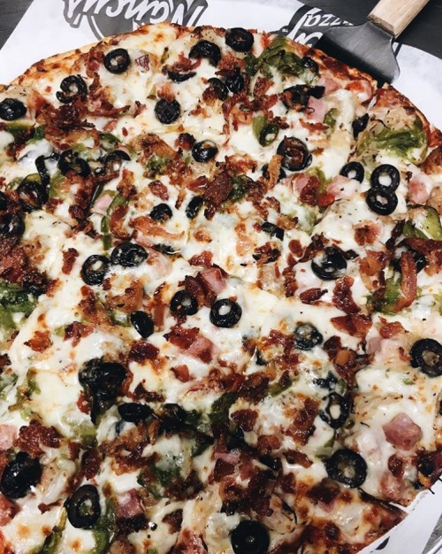 jadalitefoot: onlyblackgirl: kimreesesdaughter: black-exchange: Nancy’s Pizza (Camp Creek) www.n