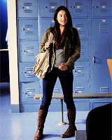 hannacaleb:  favourite pll outfits ↳ emily adult photos