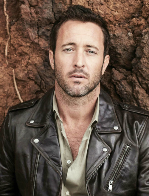 ALEX O’LOUGHLIN