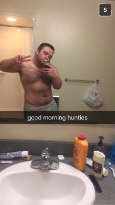 librahunty:  what ya’ll are missing on snapchat… a good morning progress pic