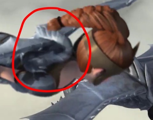 I paused on the new video and zoomed in so you can see the baby razorwip’s neck and head (the image 