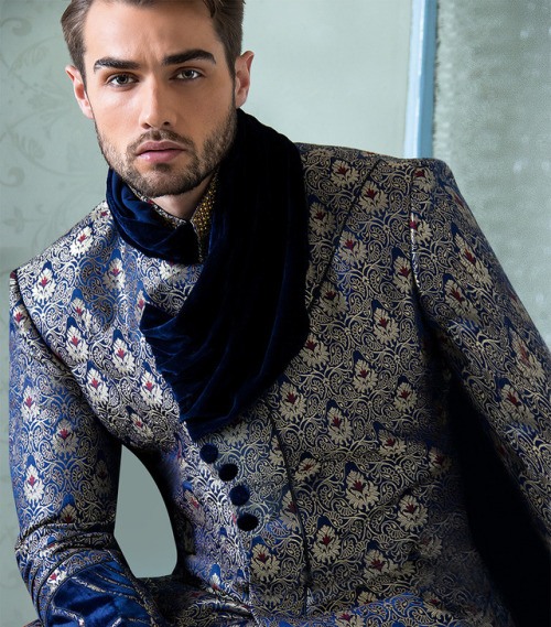 gentlemanlythreads: Found at Sonas Haute Coture, IndoWestern Men’s Sherwani