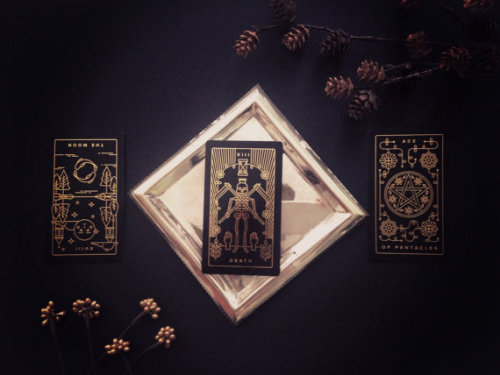 Golden Thread Tarot Deck By Milkmusket