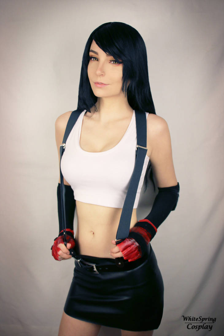 hot-cosplays-babes:  Tifa Cosplay by WhiteSpringPro 