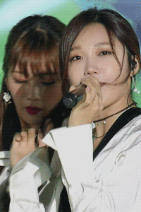 hyoyu:  eunji x only one stages requested by anonymous 