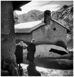 federer7: Saint-Véran, Hautes-Alpes 1947 Photo Robert Doisneau Enlarge 