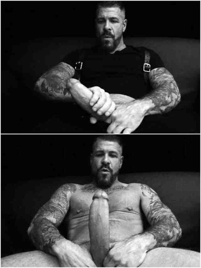 daddyworship:I see more and more of this incredible MALE specimen, and I have to