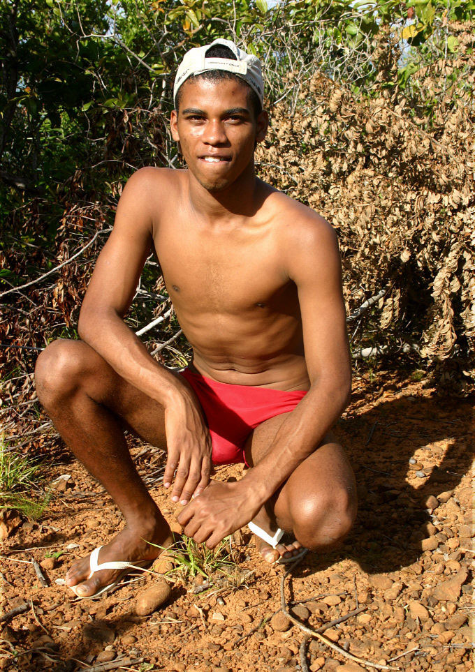 petchub:  Mr. Luis - Very sexy slim dark latino twink jacking off in the jungle …. !! 