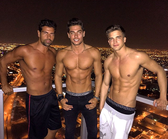 poisonparadise: andreadenver3: Great night in Miami killing it with the bros @riverviiperiand