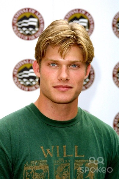 hotfamous-men:  Chris Carmack