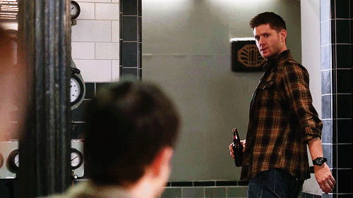 yelloweyedcrowley:  things that totally 100% happened in s10 → 10/23