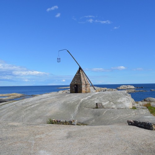 Verdens Ende or the world’s end is a beautiful rocky beach with a basket lighthouse situated in the south of Norway! (at Verdens Ende)