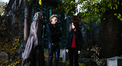 dailyjamiebower:  New stills of “The Mortal Instruments: City of bones”. 