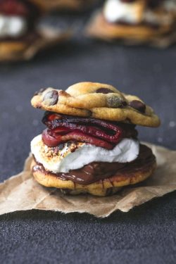 sweetoothgirl:  GRILLED CHOCOLATE CHIP COOKIE BACON S’MORES  