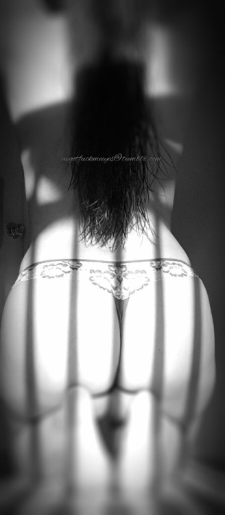 pinayprincessbeauty:  uvgotfuckmeeyes2: Morning Light Just look at this series of images by @uvgotfuckmeeyes .     You can see why she is on @sassyass2525 ’s list.  I’ve also reblogged her red lingerie.  She is stunning.